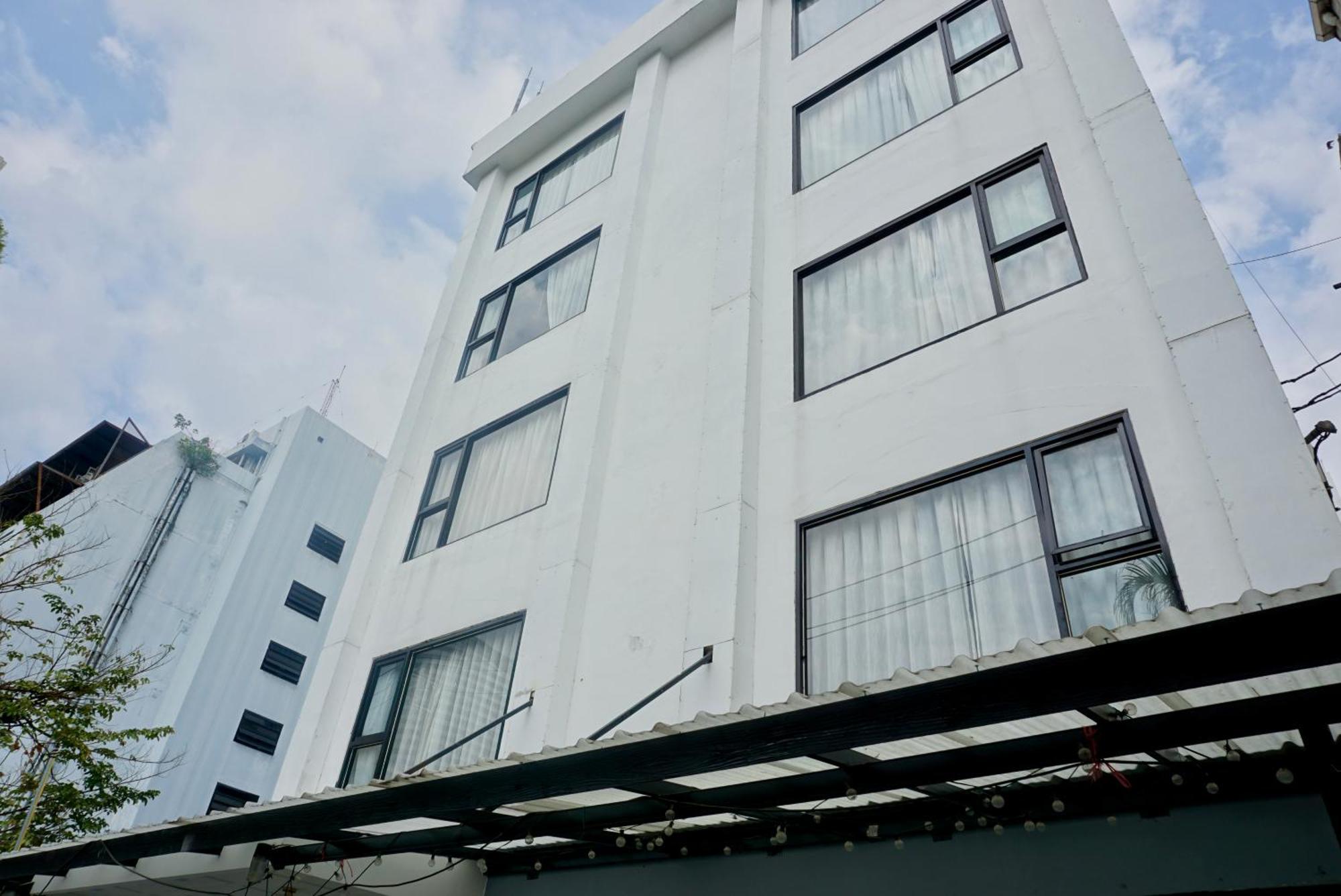 Hash Capsule Silom Soi 3 Capsule hotel *