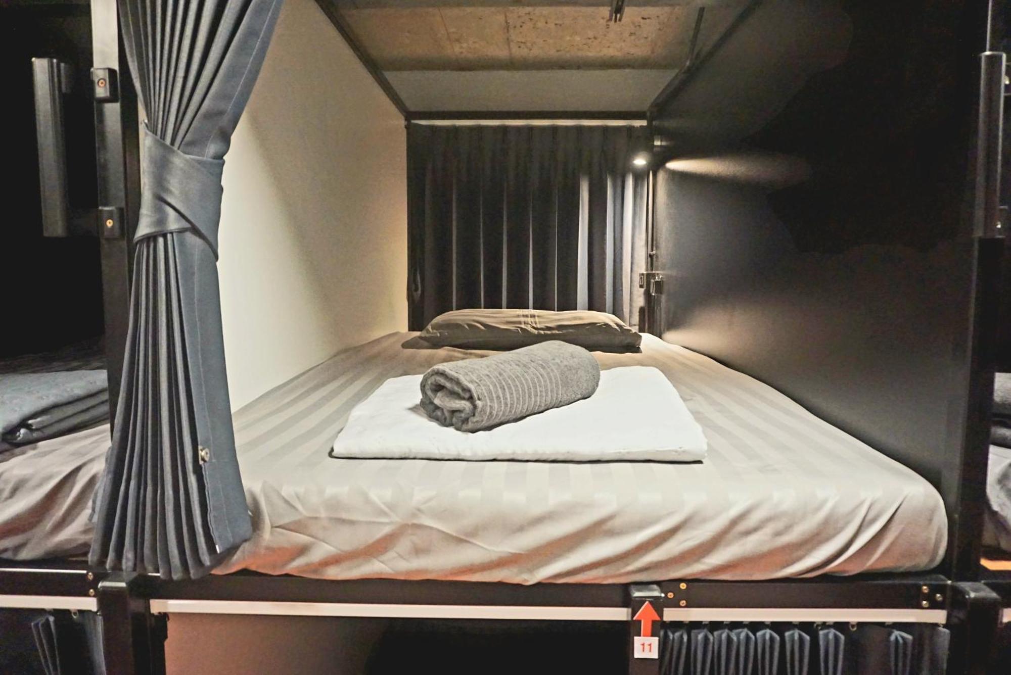 Capsule hotel Hash Capsule Silom Soi 3 Bangkok